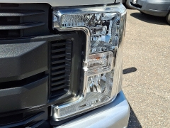 Used 2017  Ford Super Duty F-350 SRW 4WD Crew Cab 8' Box at Joshua Motor Company near Pennsauken&comma; NJ