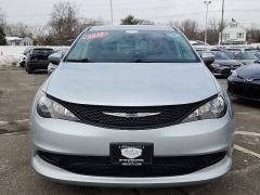 Used 2022  Chrysler Voyager LX FWD at Joshua Motor Company near Pennsauken&comma; NJ