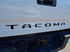Used 2017  Toyota Tacoma 4WD Double Cab TRD Sport Auto at Joshua Motor Company near Pennsauken&comma; NJ