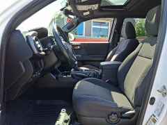 Used 2017  Toyota Tacoma 4WD Double Cab TRD Sport Auto at Joshua Motor Company near Pennsauken&comma; NJ