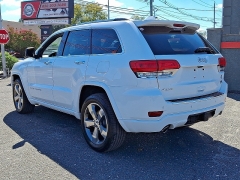 Used 2015  Jeep Grand Cherokee 4d SUV 4WD Overland at Joshua Motor Company near Pennsauken, NJ