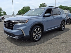 Used 2025  Honda Pilot Elite AWD at Joshua Motor Company near Pennsauken&comma; NJ