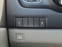 Used 2018  Kia Sedona 4d Wagon L at Joshua Motor Company near Pennsauken&comma; NJ