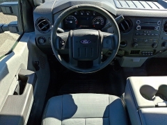 Used 2015  Ford Super Duty F-350 2WD Crew Cab XL DRW Longbed at Joshua Motor Company near Pennsauken&comma; NJ