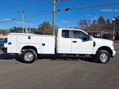 Used 2017  Ford Super Duty F-250 4WD Supercab XL at Joshua Motor Company near Pennsauken&comma; NJ