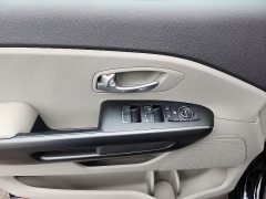 Used 2018  Kia Sedona 4d Wagon L at Joshua Motor Company near Pennsauken&comma; NJ