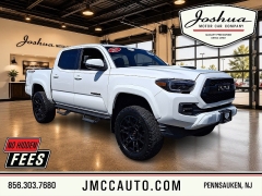 Used 2017  Toyota Tacoma 4WD Double Cab TRD Sport Auto at Joshua Motor Company near Pennsauken&comma; NJ