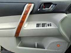 Used 2011 Toyota Highlander 4d SUV AWD Limited at Joshua Motor Company near Pennsauken, NJ