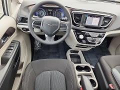 Used 2022  Chrysler Voyager LX FWD at Joshua Motor Company near Pennsauken&comma; NJ