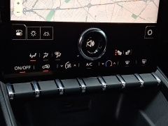 Used 2025  GMC Terrain FWD 4dr Elevation at Joshua Motor Company near Pennsauken&comma; NJ