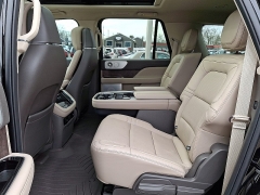 Used 2022  Lincoln Navigator L Reserve 4x4 at Joshua Motor Company near Pennsauken&comma; NJ