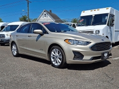 Used 2019  Ford Fusion Hybrid 4d Sedan FWD SE at Joshua Motor Company near Pennsauken&comma; NJ