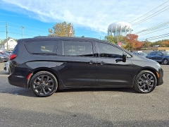 Used 2020  Chrysler Pacifica Touring L FWD at Joshua Motor Company near Pennsauken, NJ