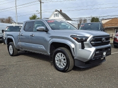 Used 2024  Toyota Tacoma 4WD SR5 Double Cab 6ft Bed AT at Joshua Motor Company near Pennsauken&comma; NJ