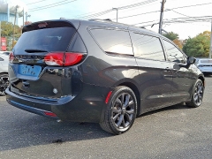 Used 2020  Chrysler Pacifica Touring L FWD at Joshua Motor Company near Pennsauken, NJ