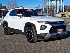 Used 2021  Chevrolet Trailblazer 4d SUV FWD LT at Joshua Motor Company near Pennsauken&comma; NJ