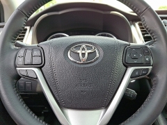 Used 2019 Toyota Highlander 4d SUV AWD XLE at Joshua Motor Company near Pennsauken, NJ