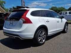 Used 2017  Volvo V60 Cross Country 4d Wagon AWD T5 Platinum at Joshua Motor Company near Pennsauken&comma; NJ