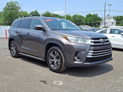Used 2017 Toyota Highlander 4d SUV AWD LE Plus at Joshua Motor Company near Pennsauken, NJ