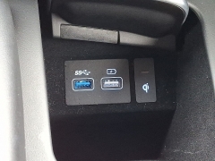 Used 2024  Genesis GV70 2&period;5T AWD at Joshua Motor Company near Pennsauken&comma; NJ