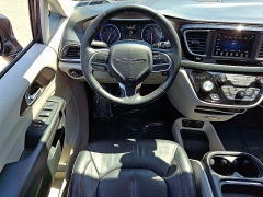 Used 2018  Chrysler Pacifica 4d Wagon Touring L at Joshua Motor Company near Pennsauken&comma; NJ