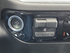 Used 2025  GMC Sierra 1500 4WD Crew Cab 147" SLT at Joshua Motor Company near Pennsauken&comma; NJ