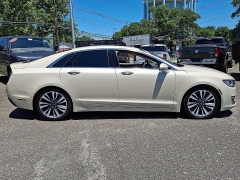 Used 2018  Lincoln MKZ 4d Sedan FWD Reserve at Joshua Motor Company near Pennsauken&comma; NJ