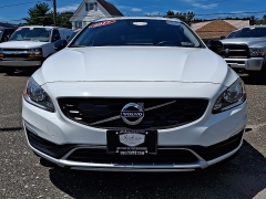 Used 2017  Volvo V60 Cross Country 4d Wagon AWD T5 Platinum at Joshua Motor Company near Pennsauken&comma; NJ