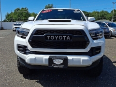 Used 2017  Toyota Tacoma 4WD Double Cab TRD Sport Auto at Joshua Motor Company near Pennsauken&comma; NJ