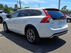 Used 2017  Volvo V60 Cross Country 4d Wagon AWD T5 Platinum at Joshua Motor Company near Pennsauken&comma; NJ