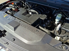 Used 2020  Chevrolet Suburban 4d SUV 4WD LT at Joshua Motor Company near Pennsauken&comma; NJ