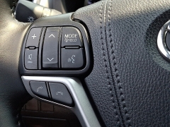 Used 2017 Toyota Highlander 4d SUV AWD LE Plus at Joshua Motor Company near Pennsauken, NJ