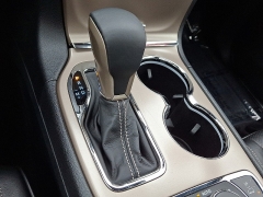 Used 2017  Jeep Grand Cherokee 4d SUV 4WD Overland at Joshua Motor Company near Pennsauken&comma; NJ