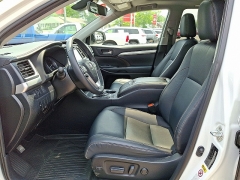 Used 2019 Toyota Highlander 4d SUV AWD XLE at Joshua Motor Company near Pennsauken, NJ