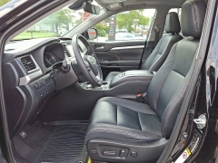 Used 2019 Toyota Highlander 4d SUV AWD XLE at Joshua Motor Company near Pennsauken, NJ