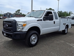 Used 2016  Ford Super Duty F-250 4WD Supercab XL at Joshua Motor Company near Pennsauken&comma; NJ