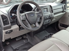 Used 2017  Ford Super Duty F-250 SRW 2WD Reg Cab 8' Box at Joshua Motor Company near Pennsauken&comma; NJ