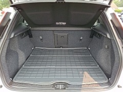 Used 2025  Volvo XC40 B5 AWD Plus Dark Theme at Joshua Motor Company near Pennsauken&comma; NJ