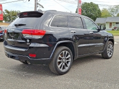 Used 2017  Jeep Grand Cherokee 4d SUV 4WD Overland at Joshua Motor Company near Pennsauken&comma; NJ