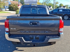 Used 2017  Toyota Tacoma TRD Off Road Double Cab 6' Bed V6 4x4 AT &lpar;Natl&rpar; at Joshua Motor Company near Pennsauken&comma; NJ