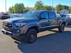 Used 2017  Toyota Tacoma TRD Off Road Double Cab 6' Bed V6 4x4 AT &lpar;Natl&rpar; at Joshua Motor Company near Pennsauken&comma; NJ