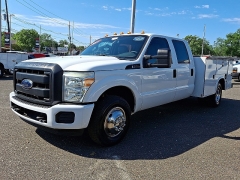 Used 2015  Ford Super Duty F-350 2WD Crew Cab XL DRW Longbed at Joshua Motor Company near Pennsauken&comma; NJ