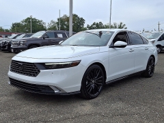 Used 2023  Honda Accord Hybrid Touring Sedan w/o BSI at Joshua Motor Company near Pennsauken, NJ