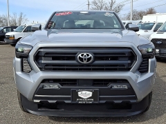 Used 2024  Toyota Tacoma 4WD SR5 Double Cab 6ft Bed AT at Joshua Motor Company near Pennsauken&comma; NJ