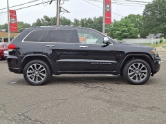Used 2017 Jeep Grand Cherokee 4d SUV 4WD Overland at Joshua Motor Company near Pennsauken, NJ