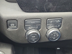 Used 2025  GMC Sierra 1500 4WD Crew Cab 147" SLT at Joshua Motor Company near Pennsauken&comma; NJ