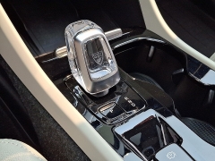 Used 2025  Volvo XC40 B5 AWD Plus Dark Theme at Joshua Motor Company near Pennsauken&comma; NJ