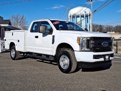 Used 2017  Ford Super Duty F-250 4WD Supercab XL at Joshua Motor Company near Pennsauken&comma; NJ
