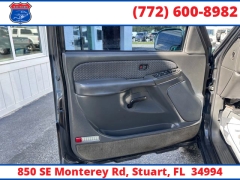 Used 2003  Chevrolet Avalanche 1500 SUV RWD at Victory Auto Store near Stuart, FL