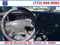 Used 2003  Chevrolet Avalanche 1500 SUV RWD at Victory Auto Store near Stuart, FL